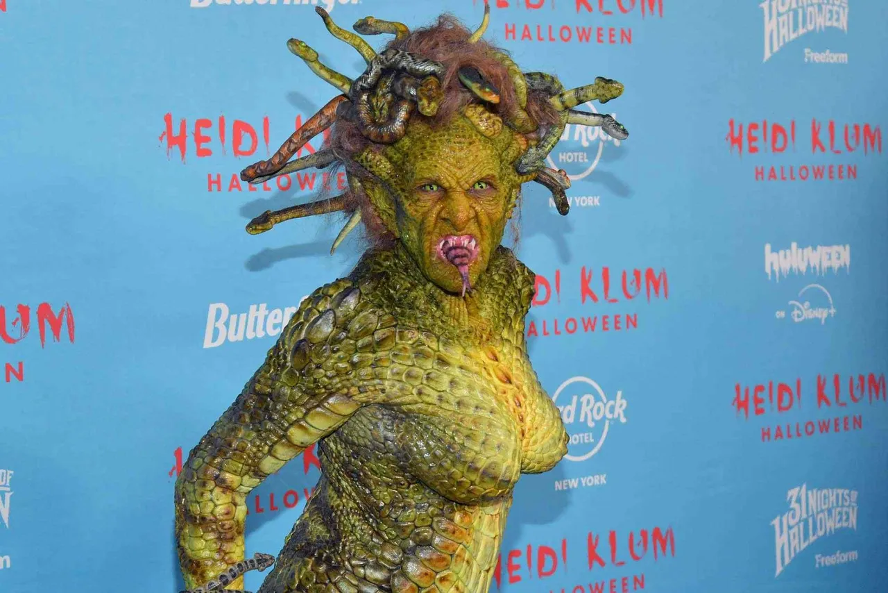 Heidi-Klum-Halloween-Party-medusa-103125-fb0d3a44cfc14f8196444440acc51012 (1)
