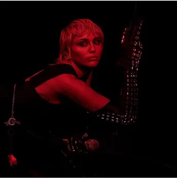 Miley Cyrus & Songwriting: Unfiltered Self-Expression